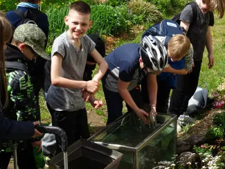 Käsmu Meremuuseum - 01.06.2022 programm Kapteniküla Käsmu, kalade akvaariumi asetamine