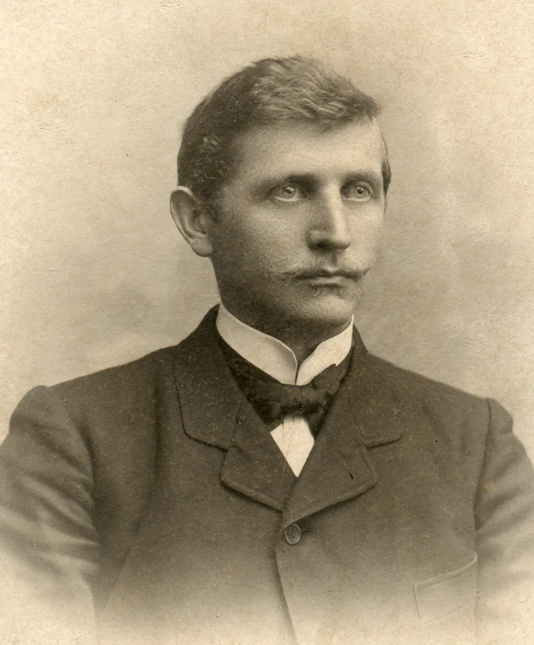 Oskar-Leopold Tiedemann 1874-1963 kaugsõidukapten
