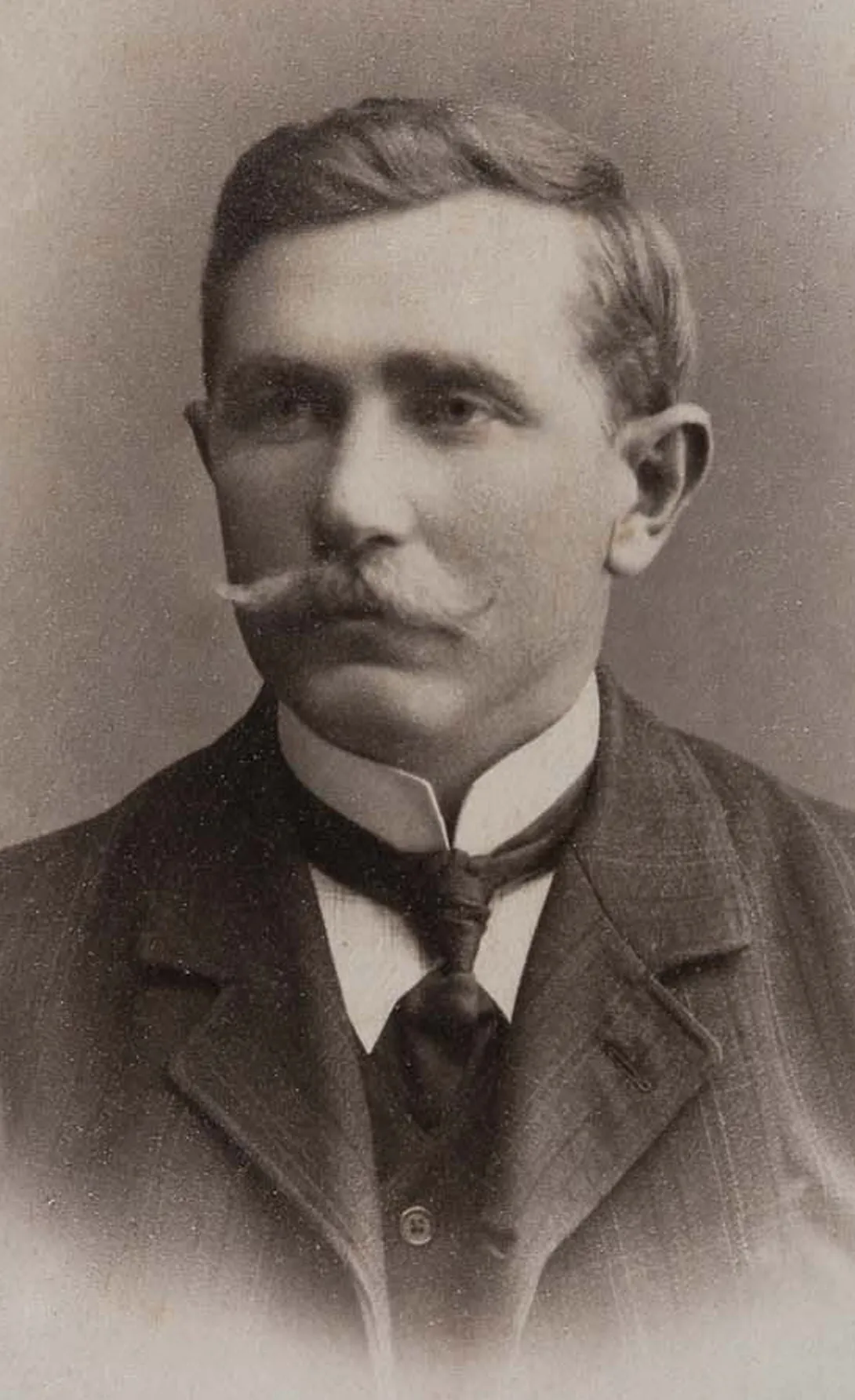 Maunus Männik 1880-1971 ligisõidukapten