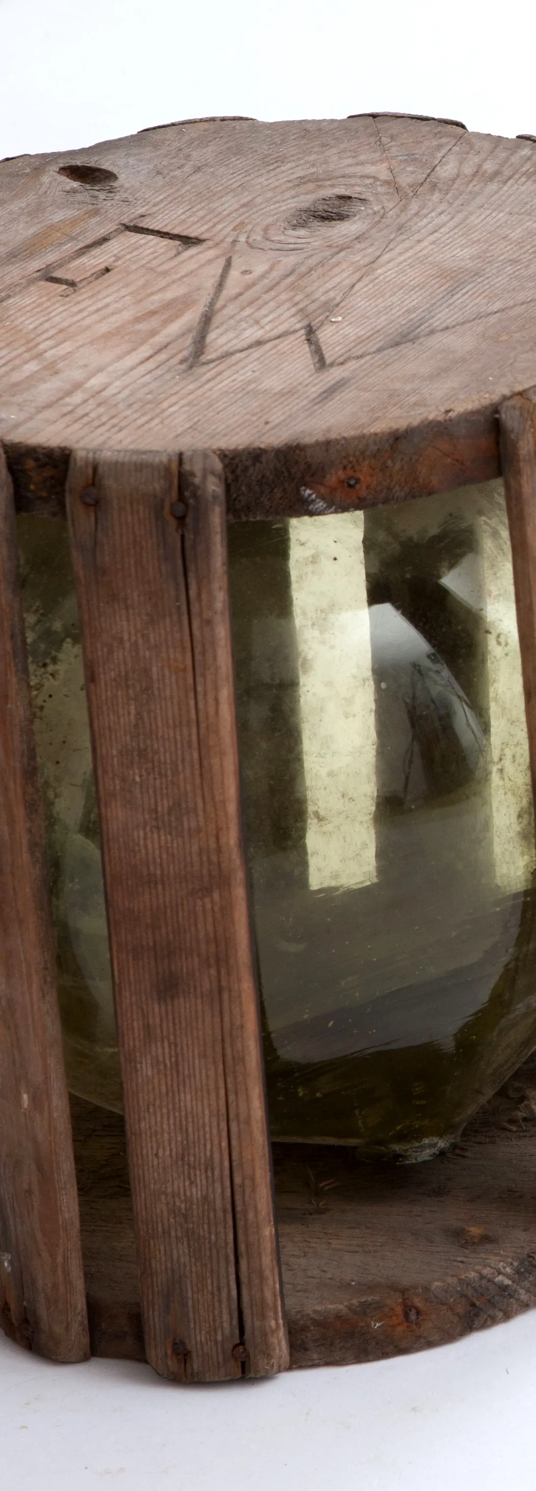 Käsmu Meremuuseum - Võrguujuk puitraamis KMM/TR_486