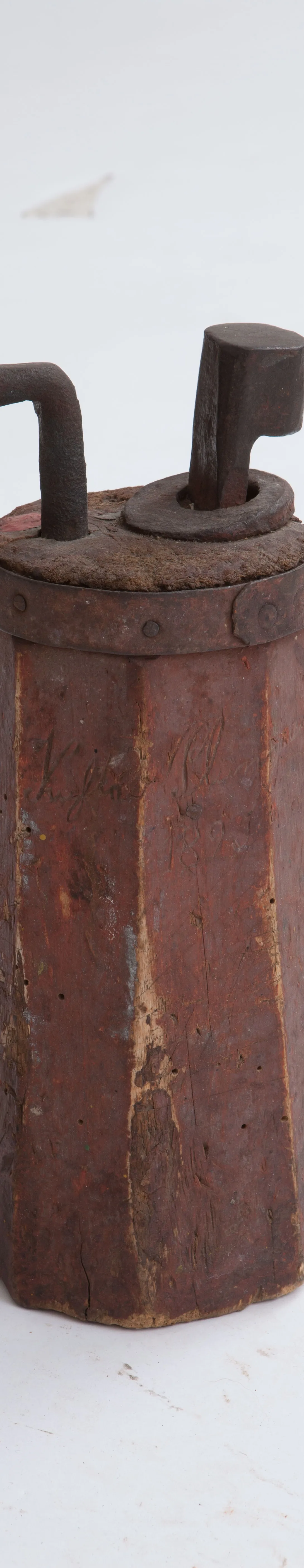 Käsmu Meremuuseum - Purjemeistri pakk, alasi KMM/TR_31 